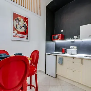  Apartamento Little Cola In Dohany Street With Ac Hungría
