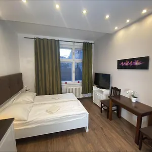  Apartamento P&j Sw. Krzyza Polonia
